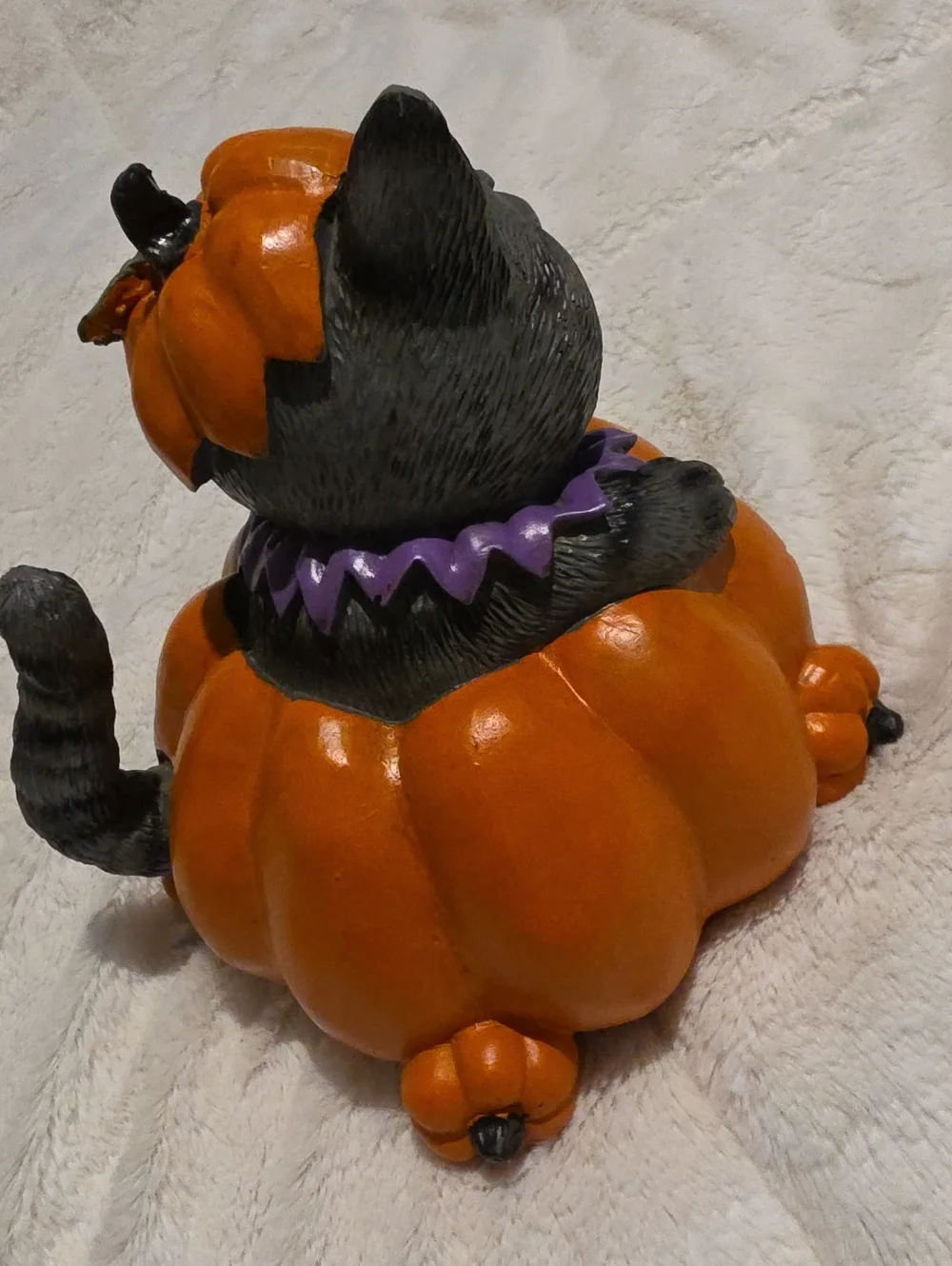 Halloween Pumpkin Cat Figure